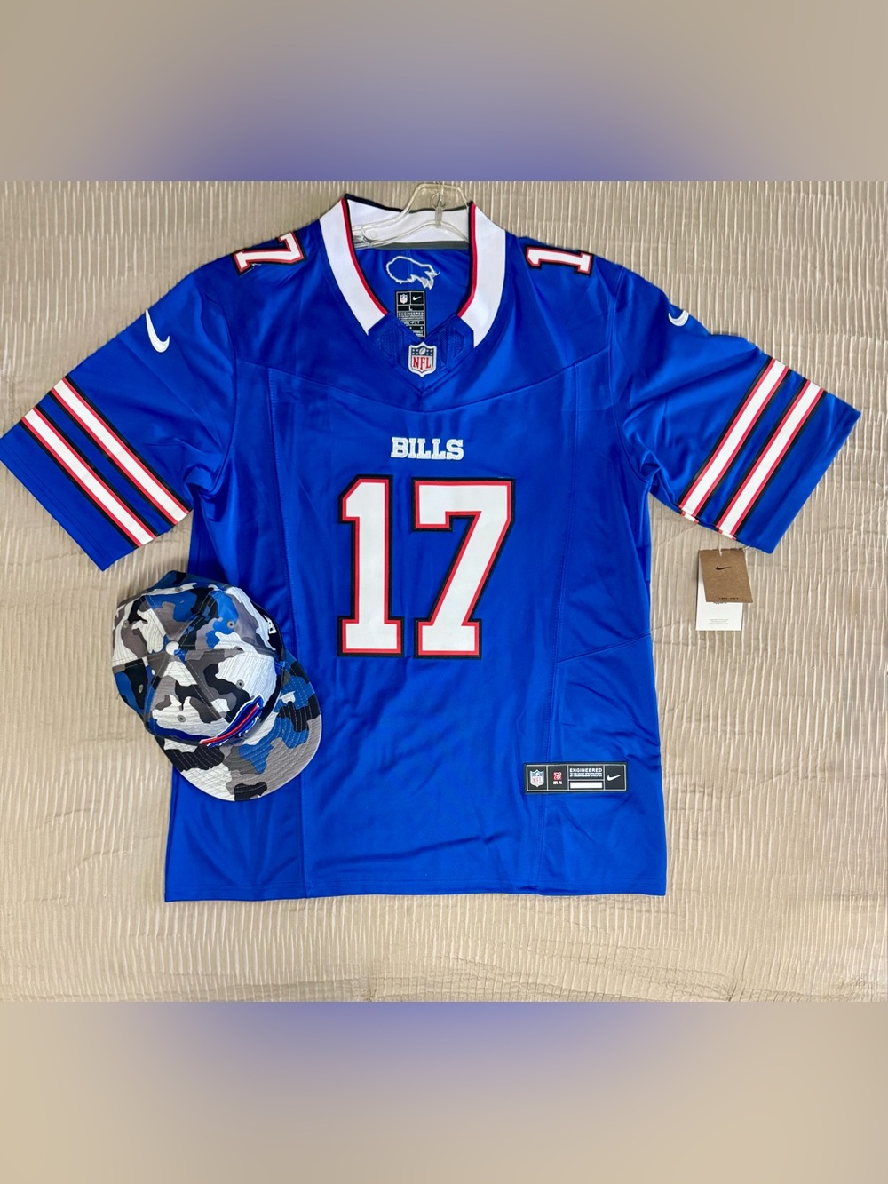 NWT Josh Allen Buffalo Bills Nike Team Vapor FUSE Stitched Limited Jersey w/cap